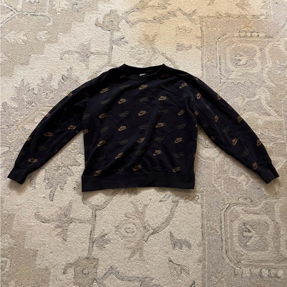 Nike sweatshirt